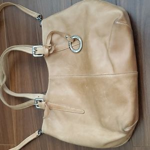 Leather shoulder bag